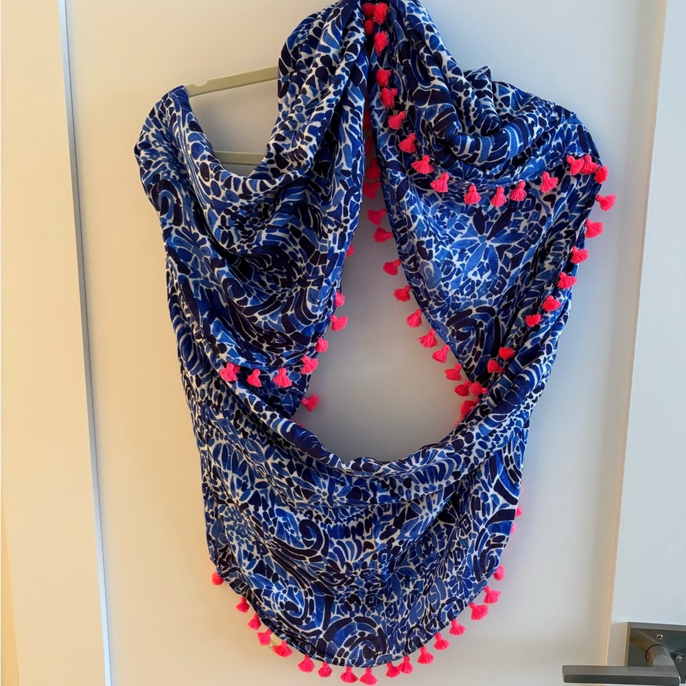 Lilly Pulitzer infinity Tassel Scarf NWOT